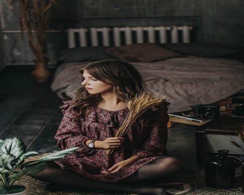 correct sitting posture demonstration